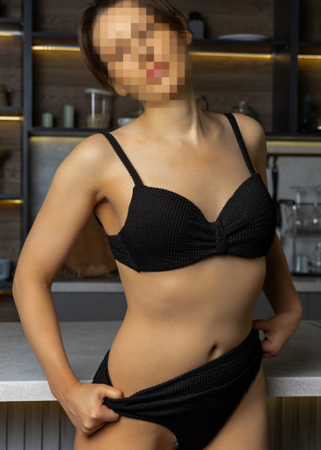 Массажистка Альбина - 27 лет, Москва, р-н Лефортово, м. Авиамоторная, 4000 руб.